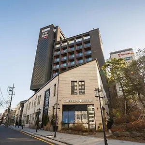 Junibino Hongdae 3* 首爾
