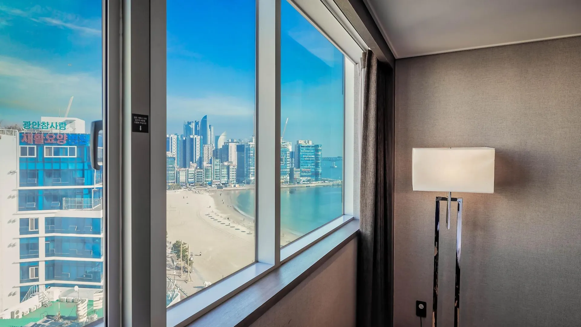 Kent Hotel Gwangalli By Kensington Busan 4*,